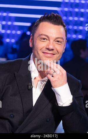 Der italienische Sänger Tiziano Ferro nimmt am 15. Dezember 2019 in Rom, Italien, an der TV-Show „Domenica in“ in den Rai Studios Teil. (Foto von Mauro Fagiani/NurPhoto) Stockfoto