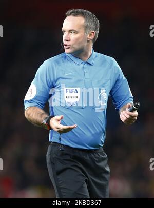 Schiedsrichter Paul Tierney während der englischen Premier League zwischen Arsenal und Manchester City am 15. Dezember 2019 im Emirates Stadium in London, England. (Foto von Action Foto Sport/NurPhoto) Stockfoto