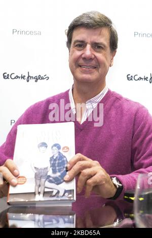 Cayetano Martinez de Irujo signiert sein Buch "von Cayetana nach Cayetano" in Madrid. 17. Dezember 2019 Spanien (Foto von Oscar Gonzalez/NurPhoto) Stockfoto