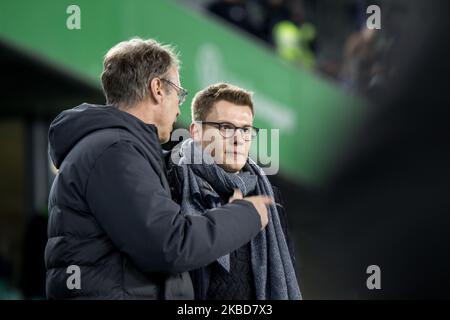 Alexander Nübel, rot, blockierte vor der 1 den regulären Torhüter von Schalke auf der Tribüne. Bundesliga-Spiel zwischen dem VfL Wolfsburg und dem FC Schalke 04 in der Volkswagen Arena am 18. Dezember 2019 in Wolfsburg. (Foto von Peter Niedung/NurPhoto) Stockfoto