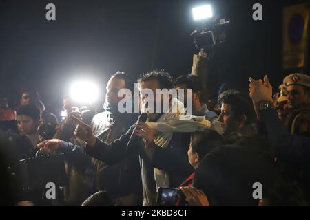 Swarajya Abhiyan-Chef Yogendra Yadav spricht während einer Protestkundgebung gegen den NRC und das Citizenship Amendment Act in Neu-Delhi, Indien, am 19. Dezember 2019 (Foto: Nasir Kachroo/NurPhoto) Stockfoto