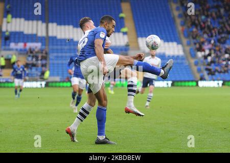 Alan Browne, Curtis Nelson während des Sky Bet Championship-Spiels zwischen Cardiff City und Preston North End im Cardiff City Stadium am 21. Dezember 2019 in Cardiff, Wales. (Foto von MI News/NurPhoto) Stockfoto