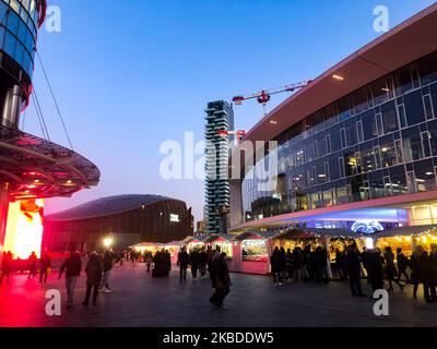 Gesamtansicht des Platzes Gae Aulenti in Mailand, Italien, am 23 2019. Dezember (Foto: Mairo Cinquetti/NurPhoto) Stockfoto