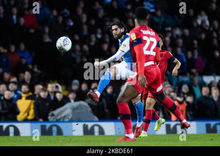 Blackburn Rovers Vorwärts Danny Graham schießt beim Sky Bet Championship-Spiel zwischen Blackburn Rovers und Wigan Athletic am Montag, dem 23.. Dezember 2019, im Ewood Park in Blackburn auf das Tor. (Foto von Andy Whitehead/MI News/NurPhoto) Stockfoto