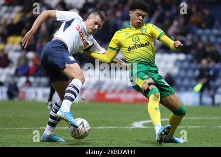 Billy Bodin von Preston North End kämpft während des Matches der FA Cup Third Round zwischen Preston North End und Norwich City am Samstag, dem 4.. Januar 2020, um den Besitz mit Jamal Lewis von Norwich City in Deepdale, Preston. (Foto von Tim Markland/MI News/NurPhoto) Stockfoto