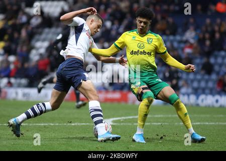 Billy Bodin von Preston North End kämpft während des Matches der FA Cup Third Round zwischen Preston North End und Norwich City am Samstag, dem 4.. Januar 2020, um den Besitz mit Jamal Lewis von Norwich City in Deepdale, Preston. (Foto von Tim Markland/MI News/NurPhoto) Stockfoto