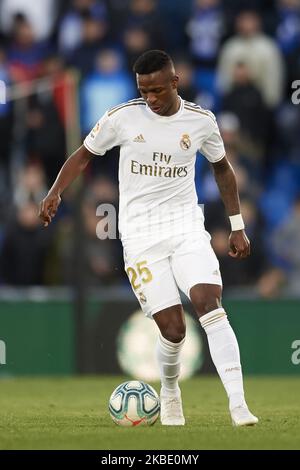 Ferland Mendy von Real Madrid kontrolliert den Ball während des Liga-Spiels zwischen Getafe CF und Real Madrid CF im Coliseum Alfonso Perez am 4. Januar 2020 in Getafe, Spanien. (Foto von Jose Breton/Pics Action/NurPhoto) Stockfoto