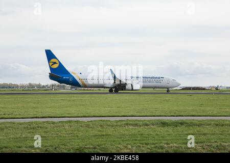 Ukraine International Airlines UIA Boeing 737 Flugzeuge wie gesehen Landung auf Amsterdam Schiphol AMS EHAM Flughafen. Das Flugzeug hat die Registrierung UR-PSI, eine Boeing 737-9KV(er)(WL) Variante. UIA ist der ukrainische Flaggenträger. Am 8. Januar 2019 stürzte kurz nach dem Start eine Boeing 737-800 registrierte UR-PSR, Flug PS 752 vom iranischen Flughafen Teheran Imam Khomeini in die Hauptstadt Kiew ab. (Foto von Nicolas Economou/NurPhoto) Stockfoto