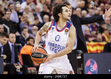 0 Shane Larkin aus den Vereinigten Staaten von Amerika von Anadolu Efes Istanbul während des EuroLeague Basketball-Spiels der Turkish Airlines zwischen dem FC Barcelona und Anadolu Efes Istanbul am 10. Januar 2020 im Palau Blaugrana in Barcelona, Spanien. (Foto von Xavier Bonilla/NurPhoto) Stockfoto