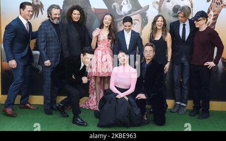 WESTWOOD, LOS ANGELES, KALIFORNIEN, USA - JANUAR 11: John Cena, Michael Sheen, Donna Langley, Carmel Laniado, Harry Collett, Susan Downey, Stephen Gaghan, Danny Elfman, Rami Malek, Selena Gomez und Robert Downey Jr. kommen zur Los Angeles Premiere von Universal Picters' 'Dolittle', die am 11. Januar 2020 im Regency Village Theatre in Westwood, Los Angeles, Kalifornien, USA, stattfand. (Foto von Xavier Collin/Image Press Agency/NurPhoto) Stockfoto