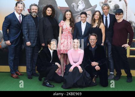 WESTWOOD, LOS ANGELES, KALIFORNIEN, USA - JANUAR 11: John Cena, Michael Sheen, Donna Langley, Carmel Laniado, Harry Collett, Susan Downey, Stephen Gaghan, Danny Elfman, Rami Malek, Selena Gomez und Robert Downey Jr. kommen zur Los Angeles Premiere von Universal Picters' 'Dolittle', die am 11. Januar 2020 im Regency Village Theatre in Westwood, Los Angeles, Kalifornien, USA, stattfand. (Foto von Xavier Collin/Image Press Agency/NurPhoto) Stockfoto