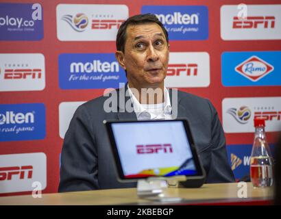 Der Trainer Alexandre Guimaraes of America de Cali bei der Pressekonferenz des ESPN 2020-Turniers, einer Vorsaison-Meisterschaft, die vom 12. Bis 19. Januar 2020 im Nemesio Camacho El Campin Stadium stattfinden wird. America de Cali, Deportivo Cali, Independiente Santa Fe und Millonarios F.C am 11. Januar 2020 in Bogota, Kolumbien. (Foto von Daniel Garzon Herazo/NurPhoto) Stockfoto