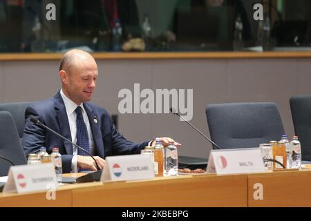 Joseph Muscat Premierminister der Republik Malta, einem Inselstaat im Mittelmeer. Der maltesische Premierminister, ein Politiker, Anführer der Partit Laburista, einer sozialdemokratischen politischen Partei, wie er am zweiten Tag des Treffens der Staats- und Regierungschefs der Europäischen Union am 13. Dezember 2019 in Brüssel, Belgien, auf dem runden Tisch zu sehen war. (Foto von Nicolas Economou/NurPhoto) Stockfoto