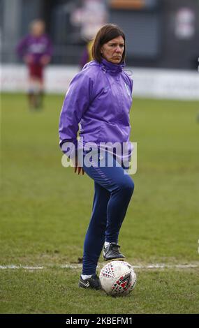 managerin Karen Hills von Tottenham Hotspur LFCwährend der Barclays FA Women's Super League zwischen Tottenham Hotspur und West Ham United am 12. Januar 2020 im Hive Stadium in London, Großbritannien (Foto by Action Foto Sport/NurPhoto) Stockfoto