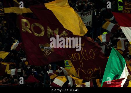 ALS Roma-Fans während des Spiels der italienischen Serie A 2019/2020 zwischen AS Roma und Juventus FC im Stadio Olimpico am 12. Januar 2020 in Rom, Italien. (Foto von Danilo Di Giovanni/NurPhoto) Stockfoto