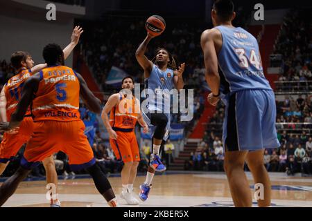 Andrew Albicy (C) von Zenit St. Petersburg im Einsatz während des EuroLeague-Basketballspiels zwischen Zenit St. Petersburg und Valencia Basket am 17. Januar 2020 in der Sibur Arena in Sankt Petersburg, Russland. (Foto von Mike Kireev/NurPhoto) Stockfoto