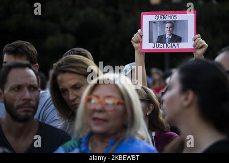 Demonstranten nehmen an den gedenkfeiern zum fünften Jahrestag des Todes von Sonderanwalt Alberto NismanÂ´s am 18. Januar 2020 in Buenos Aires, Argentinien, auf der Plaza Vaticano Teil. (Foto von MatÃ­as Baglietto/NurPhoto) Stockfoto