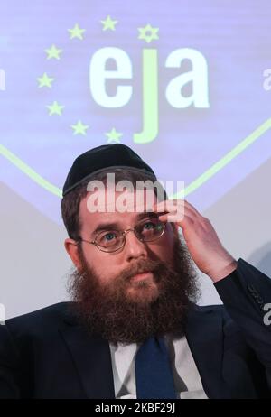 Rabbi Shlomo Koves, Vorsitzender der Aktions- und Schutzliga, beim Eröffnungstag der "Delegation nach Auschwitz" , einer zweitägigen Veranstaltung und Konferenz in Krakau und Auschwitz. Am Eröffnungstag sprachen Mitglieder der EJA und eingeladene EU-Parlamentarier die Notwendigkeit der Holocaust-Aufklärung in Europa als oberste Priorität an. Am 20. Januar 2020 in Krakau, Polen. (Foto von Artur Widak/NurPhoto) Stockfoto