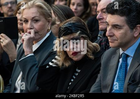 Die Schauspielerin Catherine Spaak (L) nimmt an der Pressekonferenz zur Präsentation der von Alessandro Nicosia kuratierten Ausstellung „Alberto Sordi“ mit Vincenzo Mollica und Gloria Satta zum 100. Geburtstag des Schauspielers vom 7. März bis 29. Juni in der Villa Sordi und im Teatro dei Dioscuri Teil. Bereits 10.000 Tickets am 21. Januar 2020 in Rom, Italien gebucht (Foto: Andrea Ronchini/NurPhoto) Stockfoto