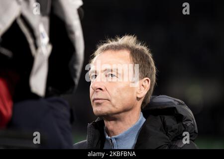 Jürgen Klinsmann, Cheftrainer der Hertha BSC, blickt vor dem 1 an. Bundesliga-Spiel zwischen VfL Wolfsburg und Hertha BSC in der Volkswagen Arena am 25. Januar 2020 in Wolfsburg. (Foto von Peter Niedung/NurPhoto) Stockfoto