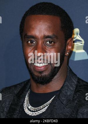 BEVERLY HILLS, LOS ANGELES, KALIFORNIEN, USA - 25. JANUAR: Sean Diddy Combs kommt an der Recording Academy und Clive Davis' Pre-GRAMMY Gala 2020 an, die am 25. Januar 2020 im Beverly Hilton Hotel in Beverly Hills, Los Angeles, Kalifornien, USA, stattfand. (Foto von Xavier Collin/Image Press Agency/NurPhoto) Stockfoto