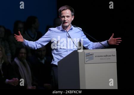 Pierre-Yves Bournazel, Abgeordneter der Union der Unabhängigen Demokraten (UDI), spricht am 27. Januar 2020 im Bobino-Theater anlässlich des Treffens von Benjamin Griveaux in Paris. Benjamin Griveaux ist der offizielle Kandidat der Republik Marken (LREM) für die Bürgermeisterwahl in Paris 2020, aber der Mathematiker Cédric Villani, der ein Abgeordneter der LREM ist, führt eine unabhängige rivalisierende Kampagne. Der französische Präsident Emmanuel Macron hat Villani am Sonntag wegen der ersten Runde der lokalen und regionalen Wahlen im März aufgefordert, ihn zu überreden, sich mit Griveaux, aber dem verstümmlpten Vilran zu verbun Stockfoto