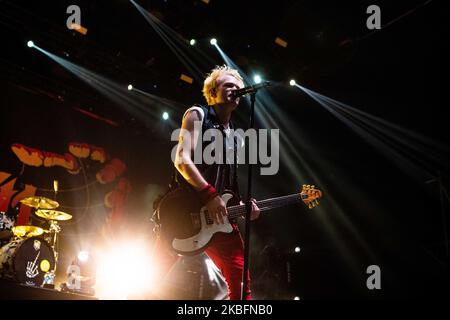 Deryck Whibley von Sum 41 spielt am 28 2020. Januar live im Lorenzini District in Mailand, Italien. Sum 41 ist eine kanadische Rockband, von ihrer Formation bis 2016 waren Sum 41 die 31. meistverkauften kanadischen Künstler in Kanada und unter den 10 meistverkauften kanadischen Bands in Kanada (Foto by Mairo Cinquetti/NurPhoto) Stockfoto