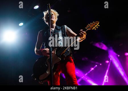 Deryck Whibley von Sum 41 spielt am 28 2020. Januar live im Lorenzini District in Mailand, Italien. Sum 41 ist eine kanadische Rockband, von ihrer Formation bis 2016 waren Sum 41 die 31. meistverkauften kanadischen Künstler in Kanada und unter den 10 meistverkauften kanadischen Bands in Kanada (Foto by Mairo Cinquetti/NurPhoto) Stockfoto