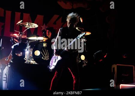 Deryck Whibley von Sum 41 spielt am 28 2020. Januar live im Lorenzini District in Mailand, Italien. Sum 41 ist eine kanadische Rockband, von ihrer Formation bis 2016 waren Sum 41 die 31. meistverkauften kanadischen Künstler in Kanada und unter den 10 meistverkauften kanadischen Bands in Kanada (Foto by Mairo Cinquetti/NurPhoto) Stockfoto