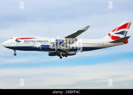 British Airways Boeing 747-400 mit dem Spitznamen „Queen of the Skies“-Verkehrsflugzeug, wie es bei der endgültigen Landung mit dem Landegetriebe am 23. Januar 2020 auf dem John F. Kennedy International Airport in New York in den USA zu sehen war. Das Großraumflugzeug mit Jumbo-Jet verfügt über die Zulassung G-CIVR mit 4x RR-Triebwerken. BA verbindet die britische Hauptstadt London LHR über Transatlantikflüge mit New York City. BAW Speedbird ist die Flag-Fluggesellschaft des Vereinigten Königreichs, Mitglied der oneworld-Luftfahrtallianz. NY, USA (Foto von Nicolas Economou/NurPhoto) Stockfoto