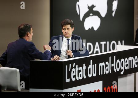 Der französische Minister für Städte und Wohnungsbau Julien Denormandie (C) nimmt am 31. Januar 2020 im Rahmen eines Berichts der Abbe-Pierre-Stiftung über schlechte Wohnverhältnisse in La Defense bei Paris an einer Aussprache Teil. (Foto von Michel Stoupak/NurPhoto) Stockfoto