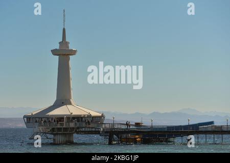 Eine allgemeine Ansicht des Wachturms am Unterwasserobservatorium Marine Park Aquarium in der israelischen Urlaubsstadt Eilat, am Ufer des Roten Meeres. Am Samstag, den 1. Februar 2020, in Eilat, Israel. (Foto von Artur Widak/NurPhoto) Stockfoto