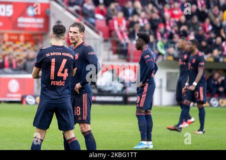 Ivan Perisic und Leon Goretzka vom FC Bayern München während des 1. Bundesliga-Spiel zwischen 1. Der FSV Mainz 05 und der FC Bayern München in der Opel Arena am 01. Februar 2020 in Mainz. (Foto von Peter Niedung/NurPhoto) Stockfoto