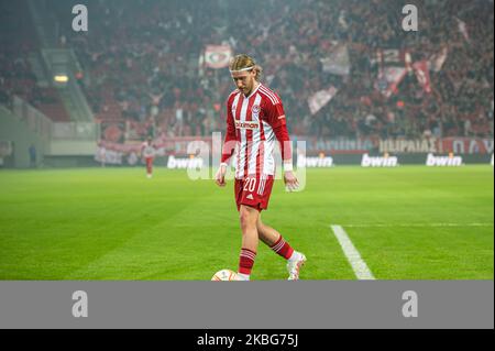 Athen, Lombardei, Griechenland. 3.. November 2022. JOSH BOWLER von Olympiacos FC während des UEFA Europa League Group G-Spiels zwischen Olympiacos FC und FC Nantes im Karaiskakis-Stadion am 3. November 2022 in Athen, Griechenland. (Bild: © Stefanos Kyriazis/ZUMA Press Wire) Stockfoto