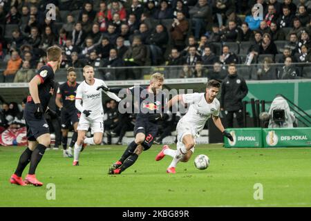 André Silva von Eintracht Frankfurt und Konrad Laimer von Leipzig beim dritten DFB-Pokalspiel zwischen Eintracht Frankfurt und RB Leipzig am 04. Februar 2020 in der Commerzbank-Arena in Frankfurt am Main. (Foto von Peter Niedung/NurPhoto) Stockfoto