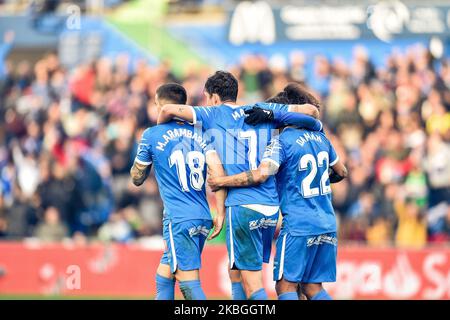 Mauro Arambarri, Jaime Mata und Damian Suarez während des La Liga-Spiels zwischen Getafe CF und Valencia CF am 08. Februar 2020 im Coliseum Alfonso Perez in Getafe, Spanien. (Foto von Rubén de la Fuente Pérez/NurPhoto) Stockfoto