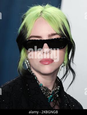 BEVERLY HILLS, LOS ANGELES, KALIFORNIEN, USA - 09. FEBRUAR: Billie Eilish kommt bei der Vanity Fair Oscar Party 2020 an, die am 9. Februar 2020 im Wallis Annenberg Center for the Performing Arts in Beverly Hills, Los Angeles, Kalifornien, USA, stattfand. (Foto von Xavier Collin/Image Press Agency/NurPhoto) Stockfoto