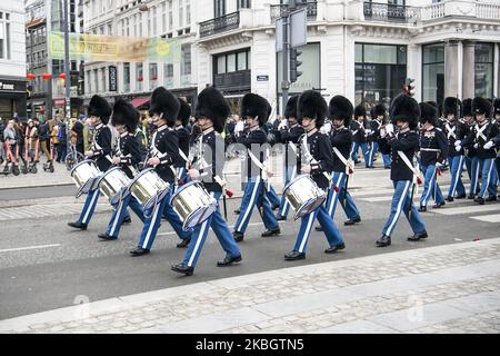 Das Royal Guard Orchestra, Den Kongelige Livgarde, marschiert während der Ehrenwache auf den Straßen von Kopenhagen, Dänemark. Februar 2020 (Foto von Maxym Marusenko/NurPhoto) Stockfoto