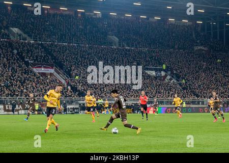 Ryo Miyaichi von Pauli während des 2. Bundesliga-Spiel zwischen FC St. Pauli und SG Dynamo Dresden am 14. Februar 2020 im Millerntor-Stadion in Hamburg. (Foto von Peter Niedung/NurPhoto) Stockfoto