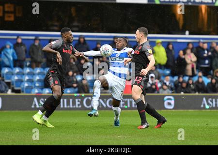 Bright Osayi-Samuel, James Chester, Bruno Martins Indi während des Sky Bet Championship-Spiels zwischen Queens Park Rangers und Stoke City im Kiyan Prince Foundation Stadium am 15. Februar 2020 in London, England. (Foto von MI News/NurPhoto) Stockfoto