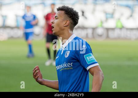 Marcel kostspielig von Magdeburg schaut auf während des 3. Bundesliga-Spiel zwischen 1. FC Magdeburg und Chemnitzer FC in der MDCC-Arena am 15. Februar 2020 in Magdeburg (Foto: Peter Niedung/NurPhoto) Stockfoto