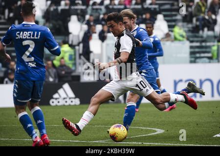 Juventus Forward Paulo Dybala (10) schießt den Ball während des Fußballspiels der Serie A n.24 JUVENTUS - BRESCIA am 16. Februar 2020 im Allianz-Stadion in Turin, Piemont, Italien. (Foto von Matteo Bottanelli/NurPhoto) Stockfoto