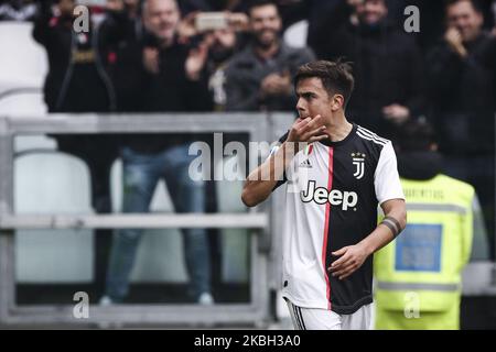 Juventus-Stürmer Paulo Dybala (10) feiert sein Tor, das er beim Fußballspiel der Serie A am 16. Februar 2020 im Allianz-Stadion in Turin, Piemont, Italien, auf den 1-0. Platz VERBUCHEN konnte. (Foto von Matteo Bottanelli/NurPhoto) Stockfoto