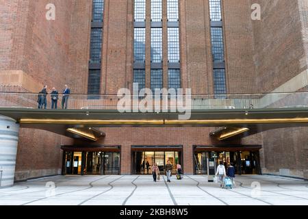 London. GROSSBRITANNIEN: 11.02.2022. Eingang des Battersea Power Station im Untergeschoss oder Untergeschoss. Stockfoto