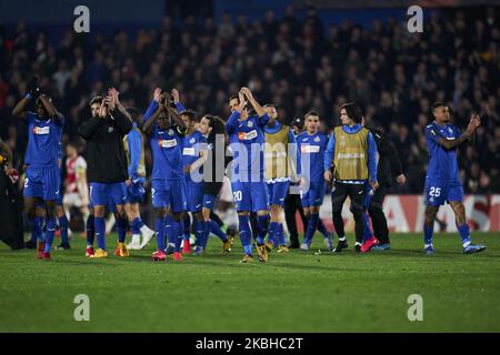 Die Spieler des FC Getafe feiern den Sieg während des UEFA Europa League-Spiels zwischen Getafe CF und AFC Ajax im Coliseum Alfonso Perez in Getafe, Spanien. (Foto von A. Ware/NurPhoto) Stockfoto