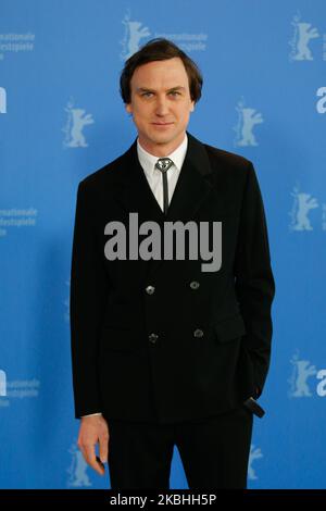 Der deutsche Schauspieler Lars Eidinger nimmt am 22. Februar 2020 an einem Fotogespräch vor der Pressekonferenz zum Film „Persian Lesson“ im Rahmen der Berlinale International Film Festival 70. im Grand Hyatt in Berlin Teil. (Foto von Dominika Zarzycka/NurPhoto) Stockfoto