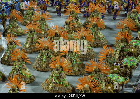 Parade der Samba-Schulen Gruppe A - Marta-Spieler im Wagen der Samba-Schule Inocentes de Belford Roxo bei der Präsentation der Access Group A des Karnevals von Rio de Janeiro auf der Avenida Marques de Sapucai, Rio de Janeiros Sambodromo, Brasilien, am 22. Februar 2020. (Foto von Gilson Borba/NurPhoto) Stockfoto