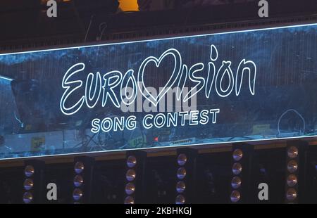 Das Logo des Eurovision Song Contest ist während der nationalen Auswahlshow des Eurovision Song Contest (ESC) 2020 zu sehen, die von den Fernsehsendern STB und UA:Pershyi am 22. Februar 2020 in Kiew, Ukraine, ausgestrahlt wird. Die ukrainische Band Go A mit dem Song Solovey wird die Ukraine beim Eurovision Song Contest (ESC) vertreten, der aus zwei Halbfinalen am 12. Und 14. Mai und einem großen Finale am 16. Mai 2020 im Rotterdam Ahoy in Rotterdam, Niederlande, besteht. (Foto von STR/NurPhoto) Stockfoto