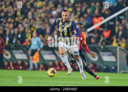 Vedat Muriqi vom Fenerbahce SK während des Fenerbahçe gegen Galatasaray am 23. Februar 2020 im Saraco-lu-Stadion, Istanbul, Türkei. (Foto von Ulrik Pedersen/NurPhoto) Stockfoto