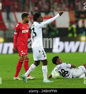 Köln, Deutschland. 03. Nov, 2022. firo : 11/03/2022, Fußball, Fußball, UEFA, Europa CONFERENCE LEAGUE, Saison 2022/2023, 1.FC Köln - OGC Nice Jordan LOTOMBA, Nice, Gesture Credit: dpa/Alamy Live News Stockfoto